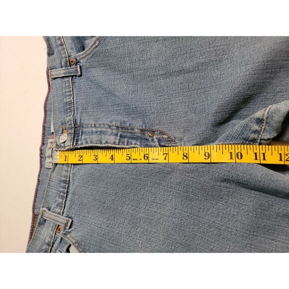 Levi's 550 Women's Size 16 M Jeans Classic Relaxed Fit Tapered Leg Blue Denim - Picture 7 of 9